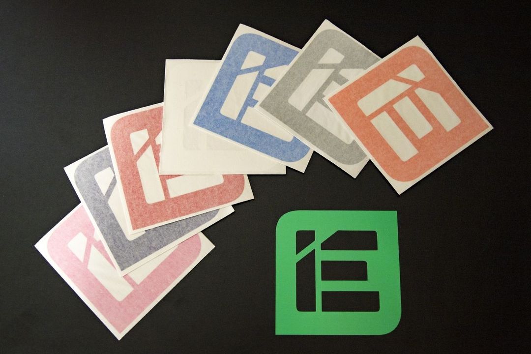 IE Logo 4"X4" Color Vinyl