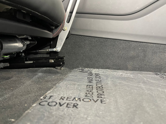 Colab Garage Removable R8 / Huracan Parachute Mount