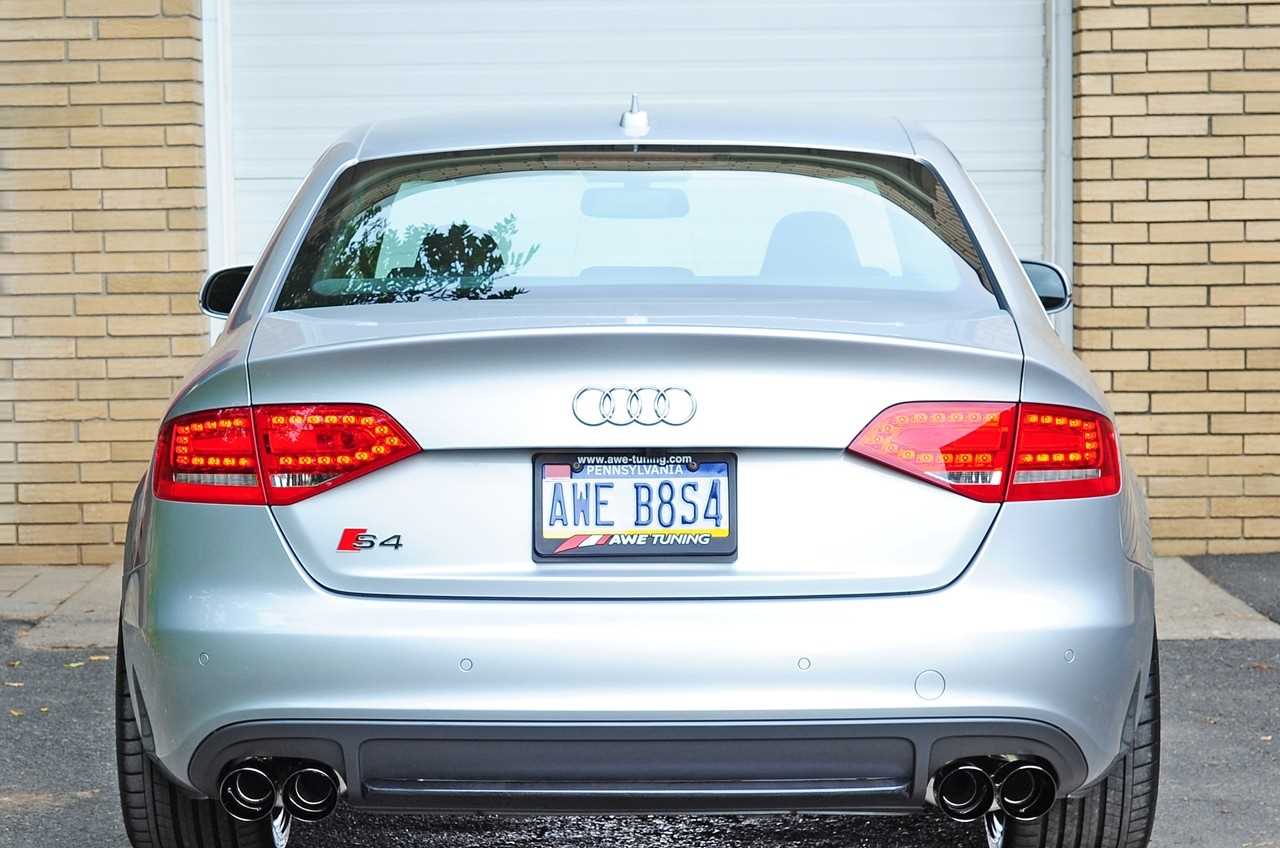 AWE Touring Edition Exhaust for Audi B8 S4 3.0T - Diamond Black Tips (102mm)