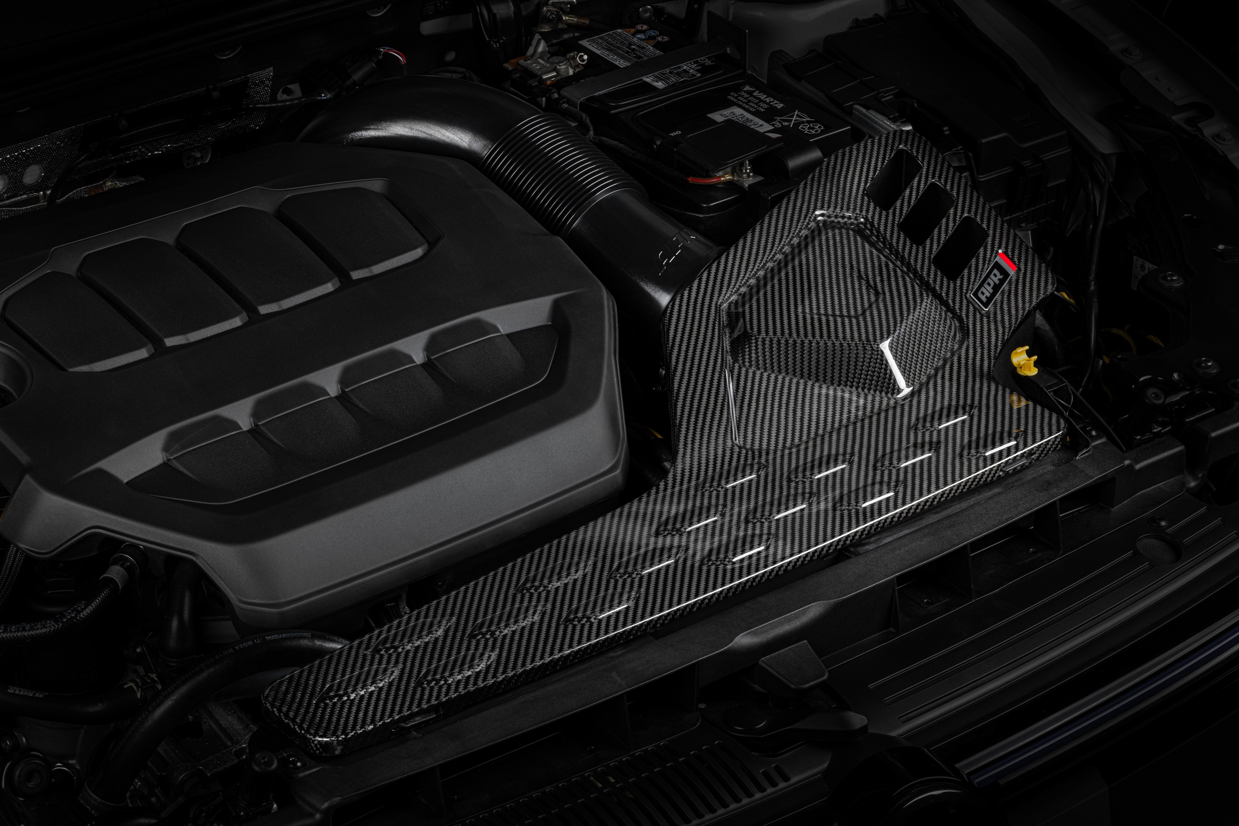 APR 2.0T EA888.4 Intake System Carbon Fiber Twill Cover For 2022+ MK8 GTI/Golf R & 8Y Audi A3/S3 2.0T