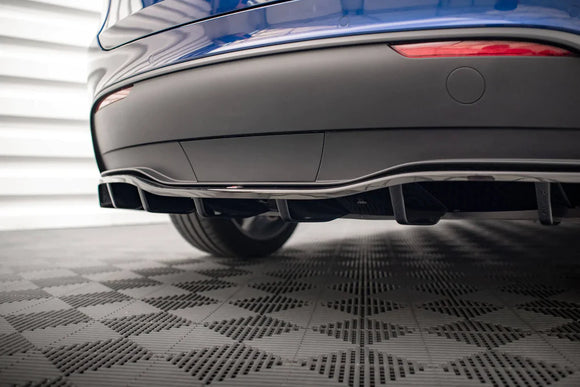 Maxton Design Central Rear Splitter (With Vertical Bars) - Tesla / Model Y