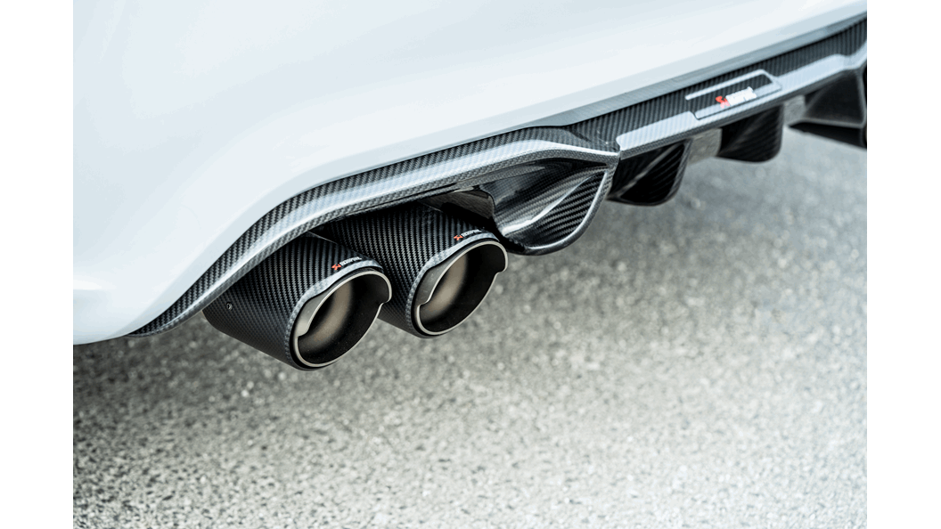Akrapovic 2018+ BMW M2 Competition/M2 CS (F87N) Slip-On Line (Titanium) w/Carbon Fiber Tips