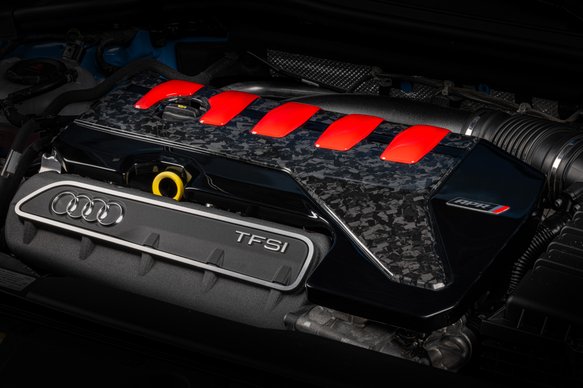 APR Engine Cover - Audi / TT-RS / RS3